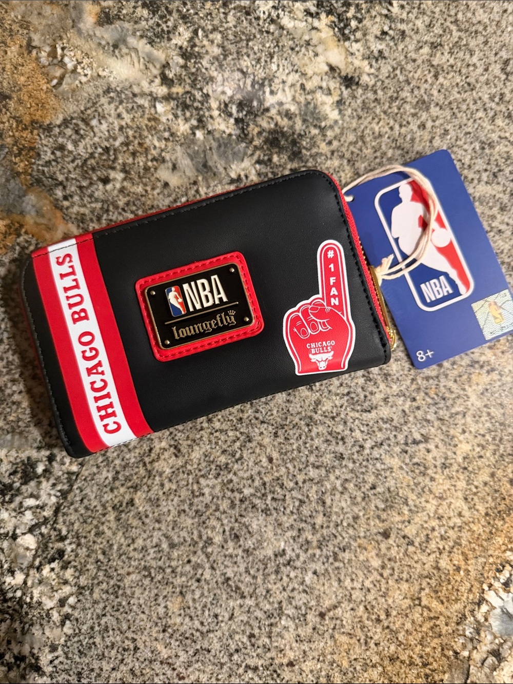 NBA Chicago Bulls Patch Icons Zip Around Wallet